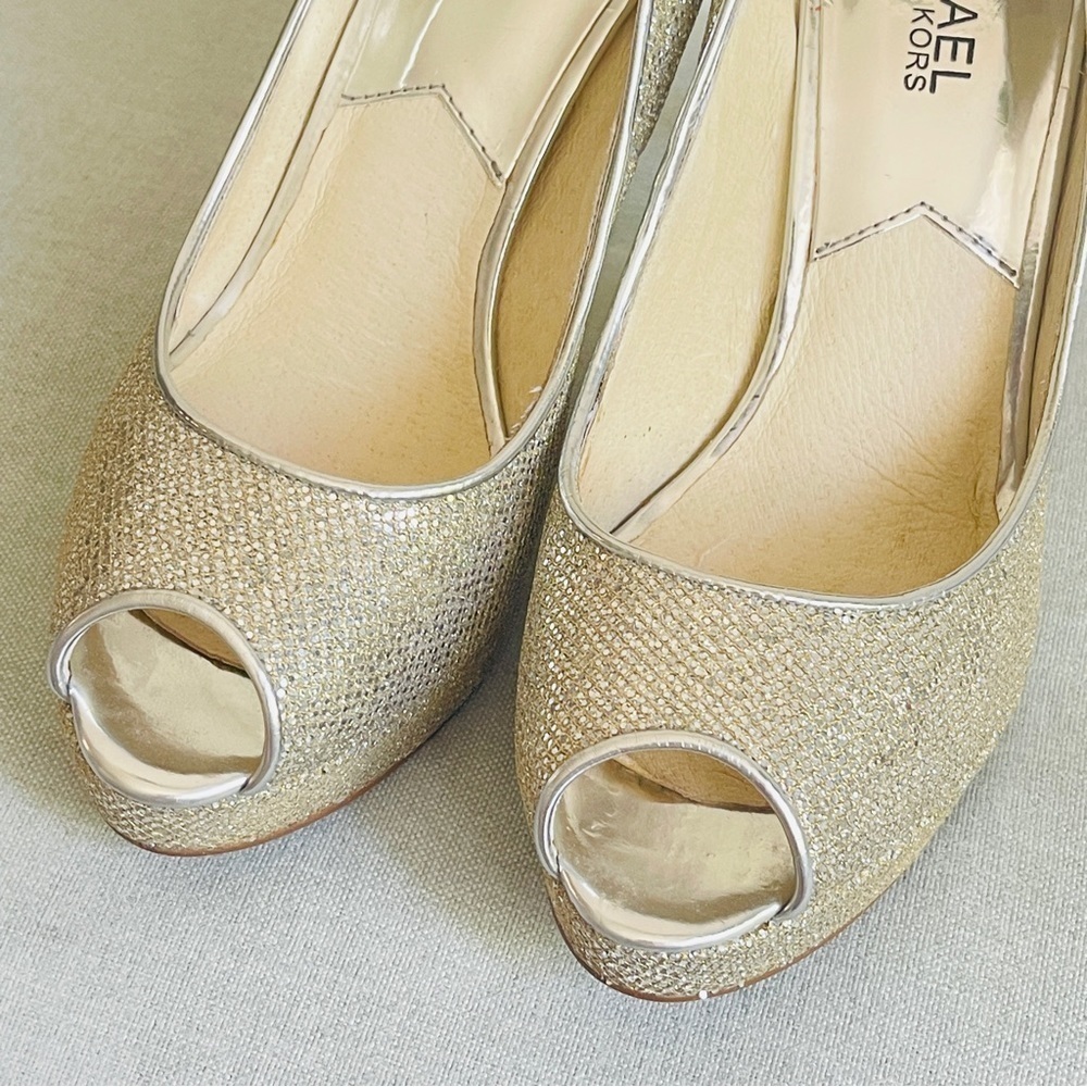 Michael Kors MK Women’s Silver Glitter Peep Toe Heels Shoes Size 7.5M - Picture 4 of 12